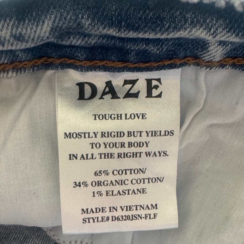 Women’s Daze Denim Light Wash Tough Love Jeans Size 29 - Picture 7 of 10